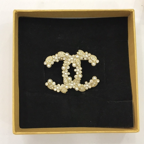 Trâm, ghim cài áo Chanel đính ngọc trai sang trọng 4.5cm