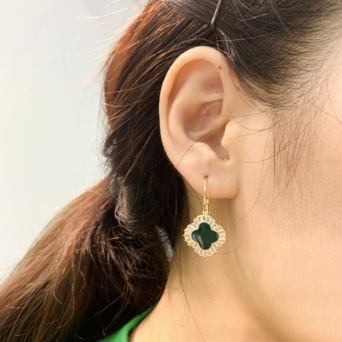 Khuyên Tai Ngắn HimHip Hoa 4 Cánh Viền Vàng Sang Trọng HKCC Đính Phale