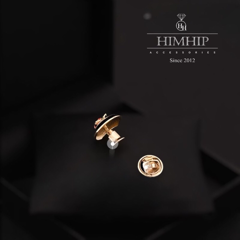 Pin Cài Áo HimHip Vòng Tròn Đen Mặt Hoa Hồng Đỏ Sang Trọng HKCC Mix Trai