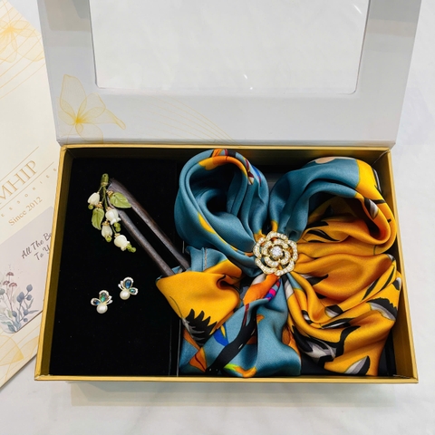 Set Quà HimHip Khăn Lụa Vuông 70x70cm & Cài Khăn, Khuyên Tai, Trâm Cài Tóc Kèm Túi Hộp Thiệp - 656