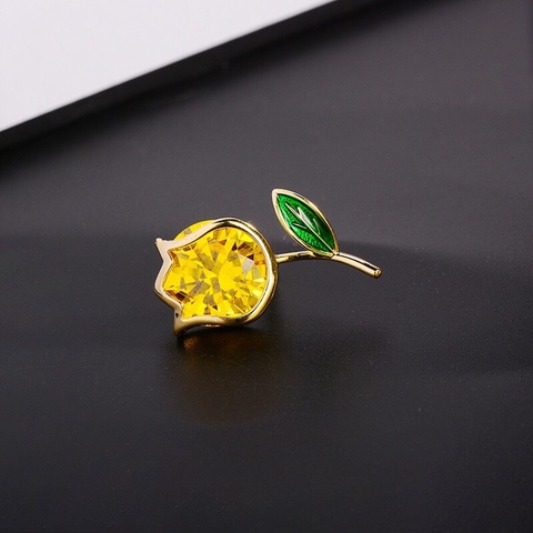 Pin Cài Cúc Hình Bông Hoa Tulip Đính Đá Vàng Sang Trọng 2.3*1.5cm