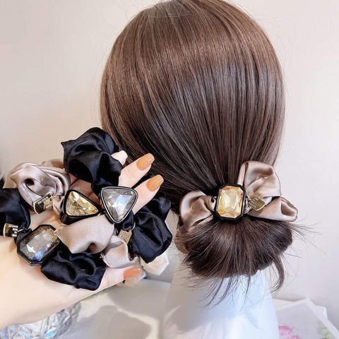 Scrunchies Vải Gắn Đá Sang Trọng 4cm