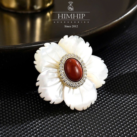 Pin Cài Tự Hít HimHip Hoa Mai Nụ Đỏ Sang Trọng HKCC Mix Khảm Trai 2.5cm