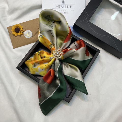 SET QUÀ TẶNG KHĂN LỤA VUÔNG KHỔ 70 KÈM CÀI KHĂN - 259 (giá đã bao gồm túi hộp, không kèm thiệp)