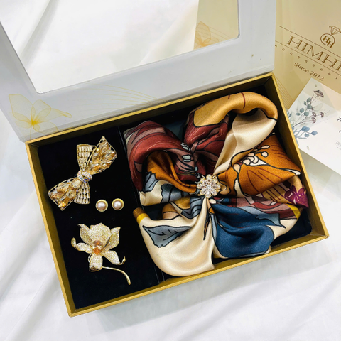 Set Quà HimHip Khăn Lụa Cao Cấp 65x65cm & Cài Khăn, Cài Áo, Khuyên Tai Và Kẹp Bấm Kèm Túi Hộp Thiệp - 1187