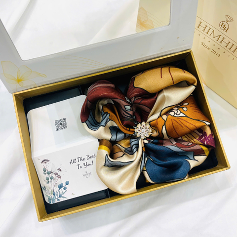 Set Quà 8/3 HimHip Khăn Lụa Cao Cấp 65x65cm & Cài Khăn Kèm Túi Hộp Thiệp - 1259