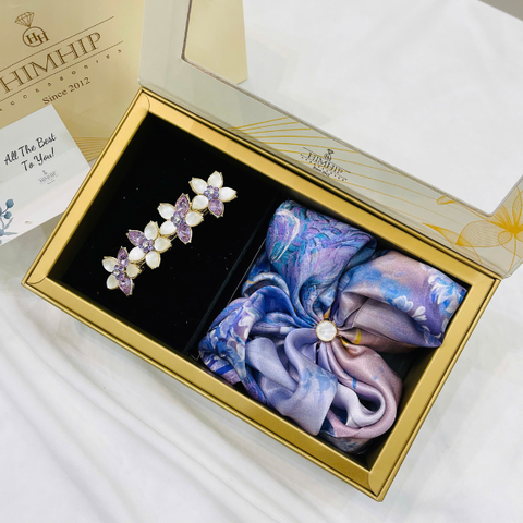 Set Quà HimHip Khăn Lụa Cao Cấp 53x53cm & Cài Khăn Và Kẹp Bấm Kèm Túi Hộp Thiệp - 1249