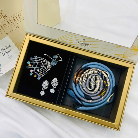 Set Quà 8/3 HimHip Khăn Lụa Cao Cấp 65x65cm & Cài Áo, Khuyên Tai Kèm Túi Hộp Thiệp - 1272