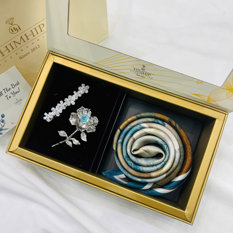 Set Quà 8/3 HimHip Khăn Lụa Cao Cấp 65x65cm & Cài Khăn, Cài Áo, Khuyên Tai Và Kẹp Mái Kèm Túi Hộp Thiệp - 1273