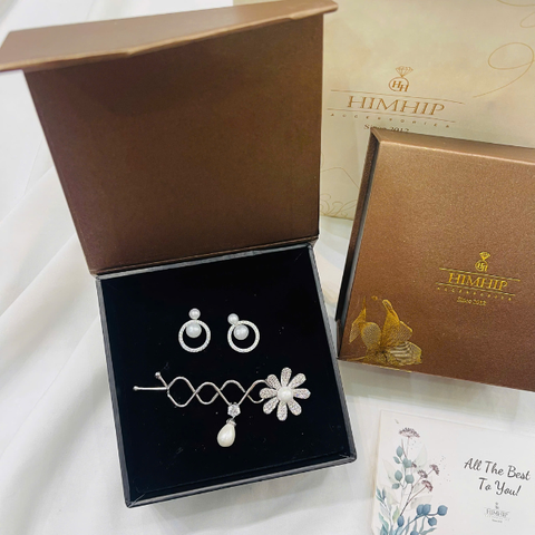 Set Quà 8/3 HimHip Khuyên Tai & Kẹp Mái Kèm Túi Hộp Thiệp - 259