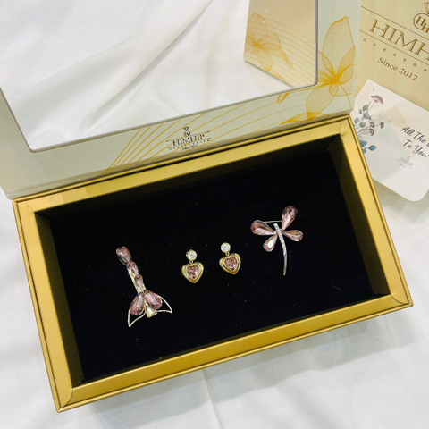 Set Quà Valentine 8/3 HimHip Khuyên Tai, Cài Áo & Kẹp Mái Kèm Túi Hộp Thiệp - 1175