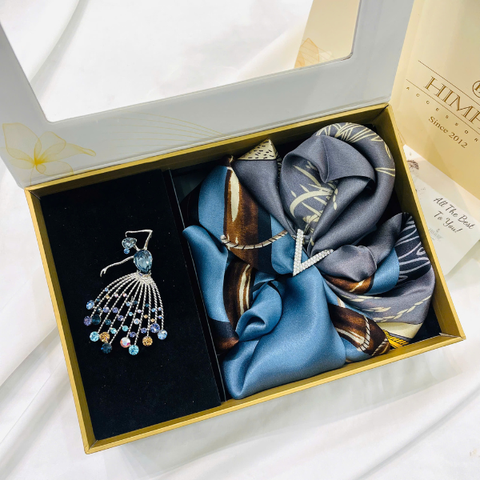 Set Quà HimHip Khăn Lụa Cao Cấp 65x65cm & Cài Khăn Và Cài Áo Kèm Túi Hộp Thiệp - 1230