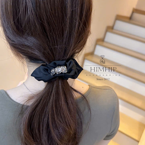 Scrunchies Tag HimHip Đính Đá Phale 2.9*1.5cm Sang Trọng HPBD