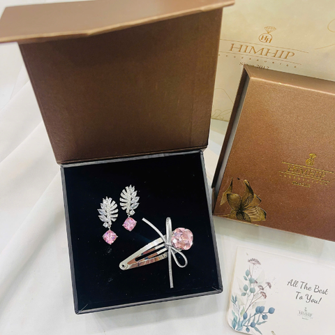 Set Quà Valentine 8/3 HimHip Khuyên Tai & Kẹp Mái Kèm Túi Hộp Thiệp - 293