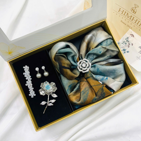 Set Quà HimHip Khăn Lụa Cao Cấp 65x65cm & Cài Khăn, Cài Áo, Khuyên Tai Và Kẹp Mái Kèm Túi Hộp Thiệp - 1184