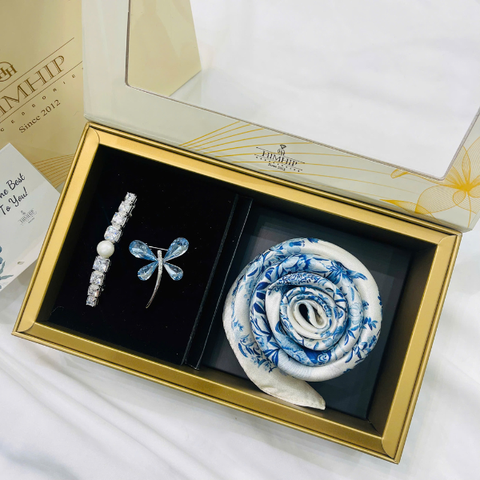 Set Quà HimHip Khăn Lụa Cao Cấp 53x53cm & Cài Áo Và Kẹp Bấm Kèm Túi Hộp Thiệp - 1268