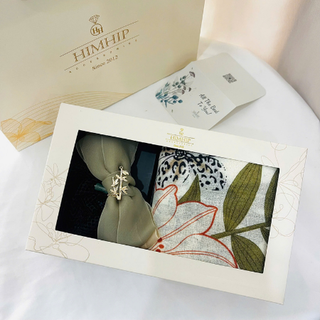 Set Quà Tặng HimHip Khăn Viscose 90x90cm & Bối Tóc Kèm Túi Hộp Thiệp - 121