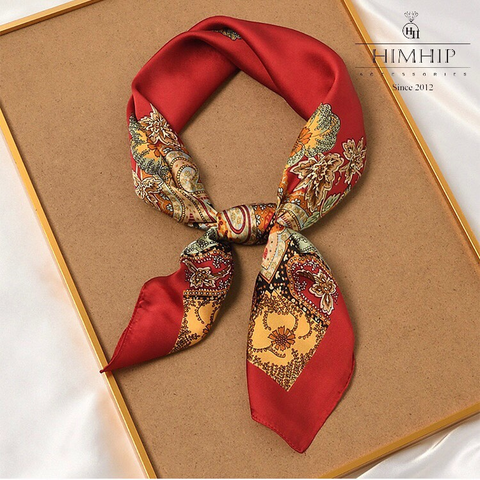 Set Quà Noel Khăn Lụa Vuông 70*70cm & Cài Áo Kèm Túi Hộp Thiệp - 286