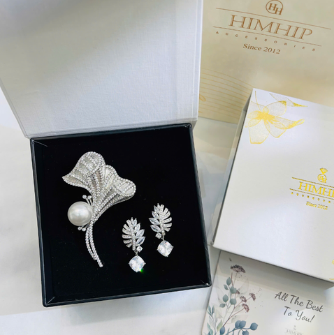 Set Quà HimHip 20/10 Khuyên Tai & Cài Áo Kèm Túi Hộp Thiệp - 241