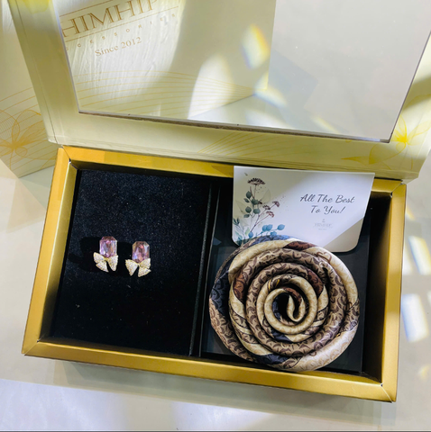 Set Quà HimHip Khăn Lụa Cao Cấp 53*53cm & Khuyên Tai Kèm Túi Hộp Thiệp - 956