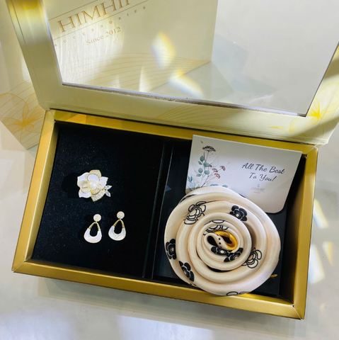 Set Quà HimHip Khăn Lụa Cao Cấp 53*53cm & Cài Áo, Khuyên Tai Kèm Túi Hộp Thiệp - 979