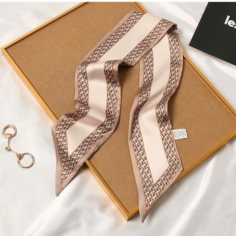 Set Quà HimHip 20/11 Khăn Lụa Tuban 95x10cm & Cài Áo Kèm Túi Hộp Thiệp - 1123