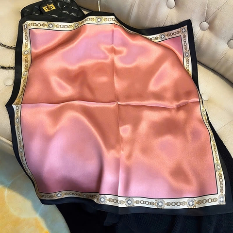 Set Quà Valentine HimHip Khăn Lụa Vuông Cao Cấp 53x53cm & Kẹp Mái Kèm Túi Hộp Thiệp - 126