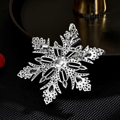 Set Quà 8/3 HimHip Cài Áo Kèm Túi Hộp Thiệp - 1109