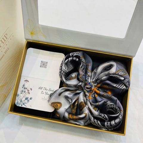 Set Quà HimHip Khăn Lụa Cao Cấp 65*65cm & Cài Khăn Kèm Túi Hộp Thiệp - 746