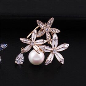 Set Quà Himhip Khăn Lụa Cao Cấp 65*65cm & Cài Khăn Kèm Túi Hộp Thiệp (Không Kèm Cài Áo) - 238