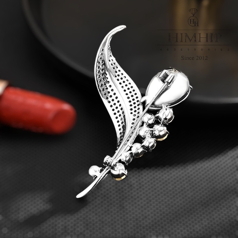 Trâm, Ghim Cài Áo HimHip Hình Lá Sang Trọng HKCC Đính Phale Tím 4*6cm