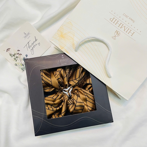 Set Quà Himhip Khăn Lụa Vuông 70x70cm & Cài Khăn Kèm Túi Hộp Thiệp - 270