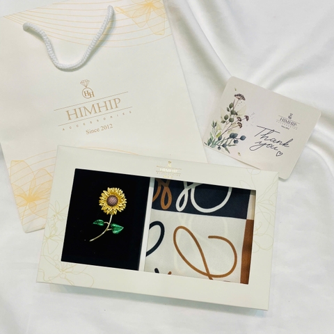Set Quà Himhip Khăn Lụa Vuông 90x90cm & Cài Áo Kèm Túi Hộp Thiệp  - 169
