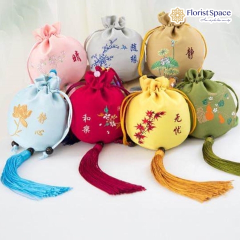 Túi Treo Thêu Hoa - Tròn - NY