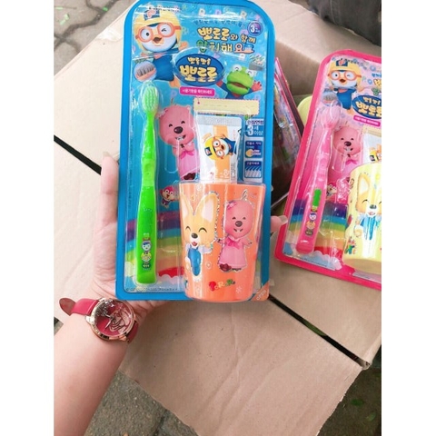 Bàn Chải Đánh Răng Pororo ( Bàn Chải và Cốc )
