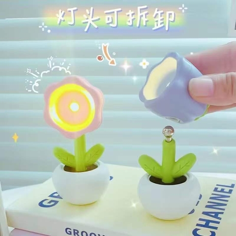Đèn Ngủ Để Bàn Hoa Tulip, Cún Tai Dài D13