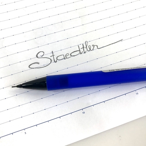 Bút chì bấm Staedtler 0.7mm
