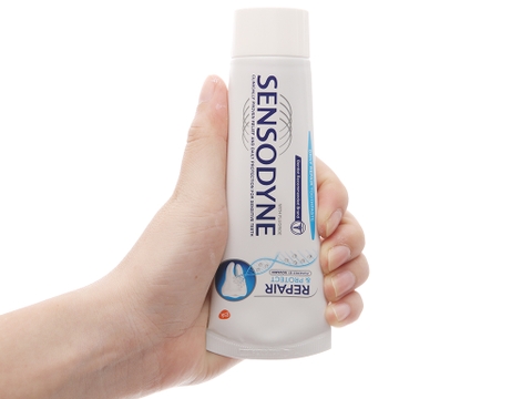 Kem đánh răng Sensodyne Repair & Protect