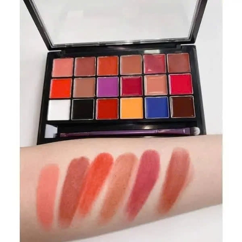 Son Bảng CARMELA Lipstick 18 Ô