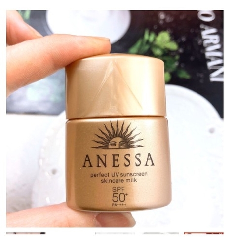Kem chống nắng Anessa milk hoàn hảo 12ml