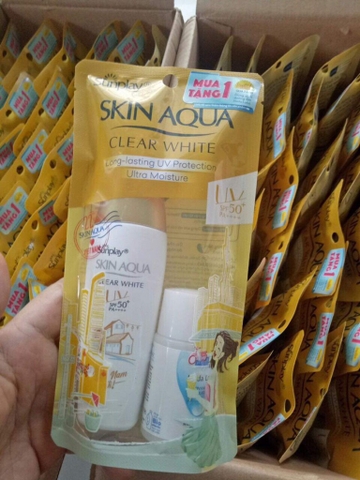 Set kem chống nắng Skin aqua  và toner Hadalabo