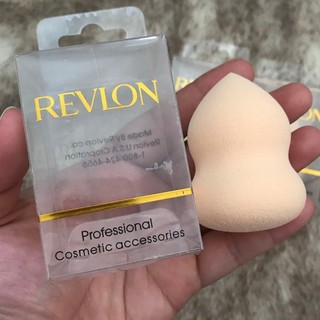 mút tán kem nền hồ lô REVLON