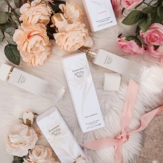 Nước hoa trà trắng Elizabeth Arden White Tea