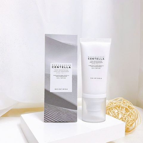 Kem chống nắng dưỡng trắng Skin1004 Tone Brightening 50ml