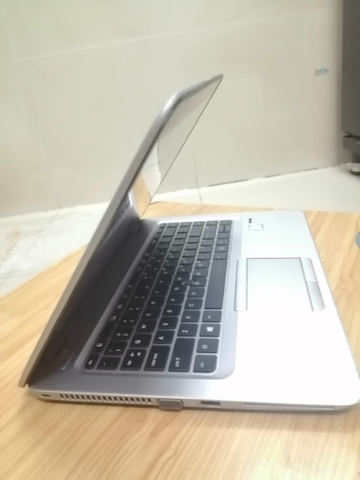 Laptop HP Elitebook 840 G3 - Intel Core i5-6300U.( TH6)- 8G - SSD256G - 14" FHD có sạc theo máy ( phím led) (có hộp)cảm ứng full hd_ Like new