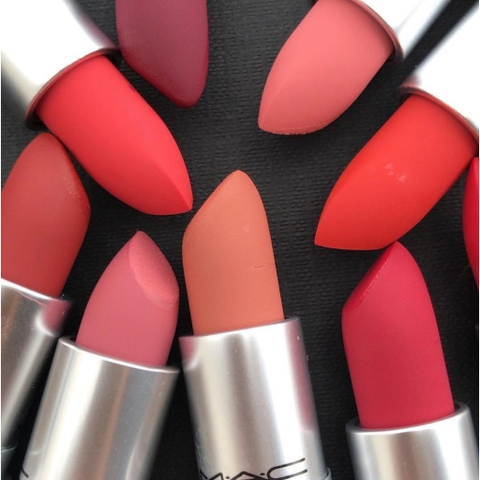 Son thỏi lì matte MAC Powder Kiss Lipstick