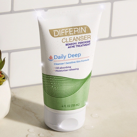 Sữa rửa mặt giảm mụn Differin Daily Deep Cleanser 5% Benzoyl Peroxide 118ml