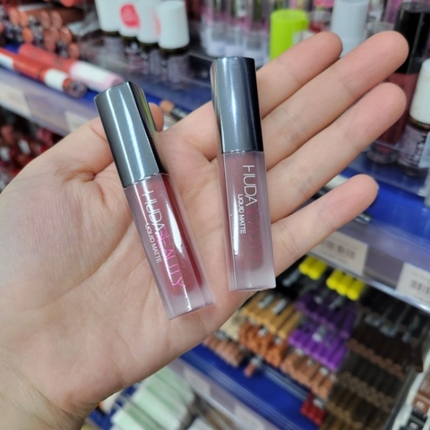 Son kem lì Huda Beauty Liquid Matte mini 1.9ml
