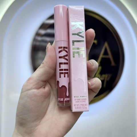 Son bóng Kylie Jenner lip shine lacquer full size 2.7g màu A Whole New Lewk