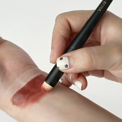 Cọ môi lông dài chuyên nghiệp Vacosi‎ Lip Pro Blush